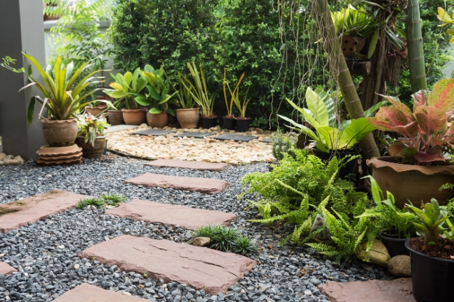 Você está visualizando atualmente 5 Idéias Criativas para Jardins Pequenos na Frente de Casa que Encantam Qualquer Visitante