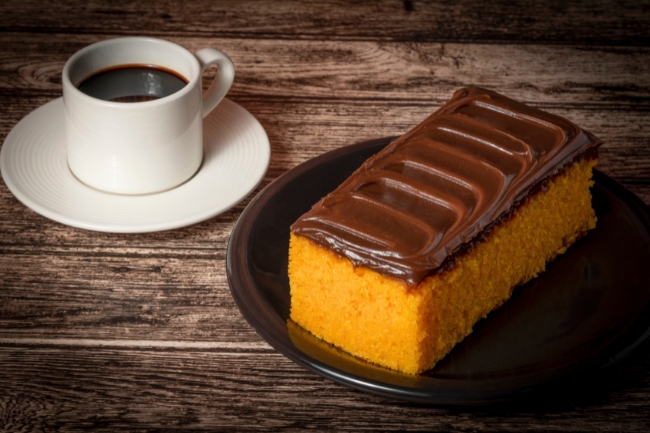 Você está visualizando atualmente As Melhores Combinações para Servir com o Bolo de Cenoura no Café da Tarde